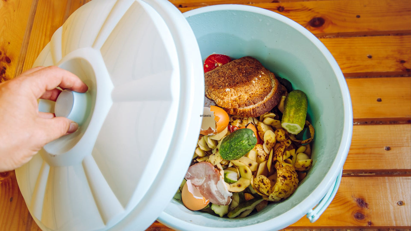 7 DIY Kitchen Composting Tactics