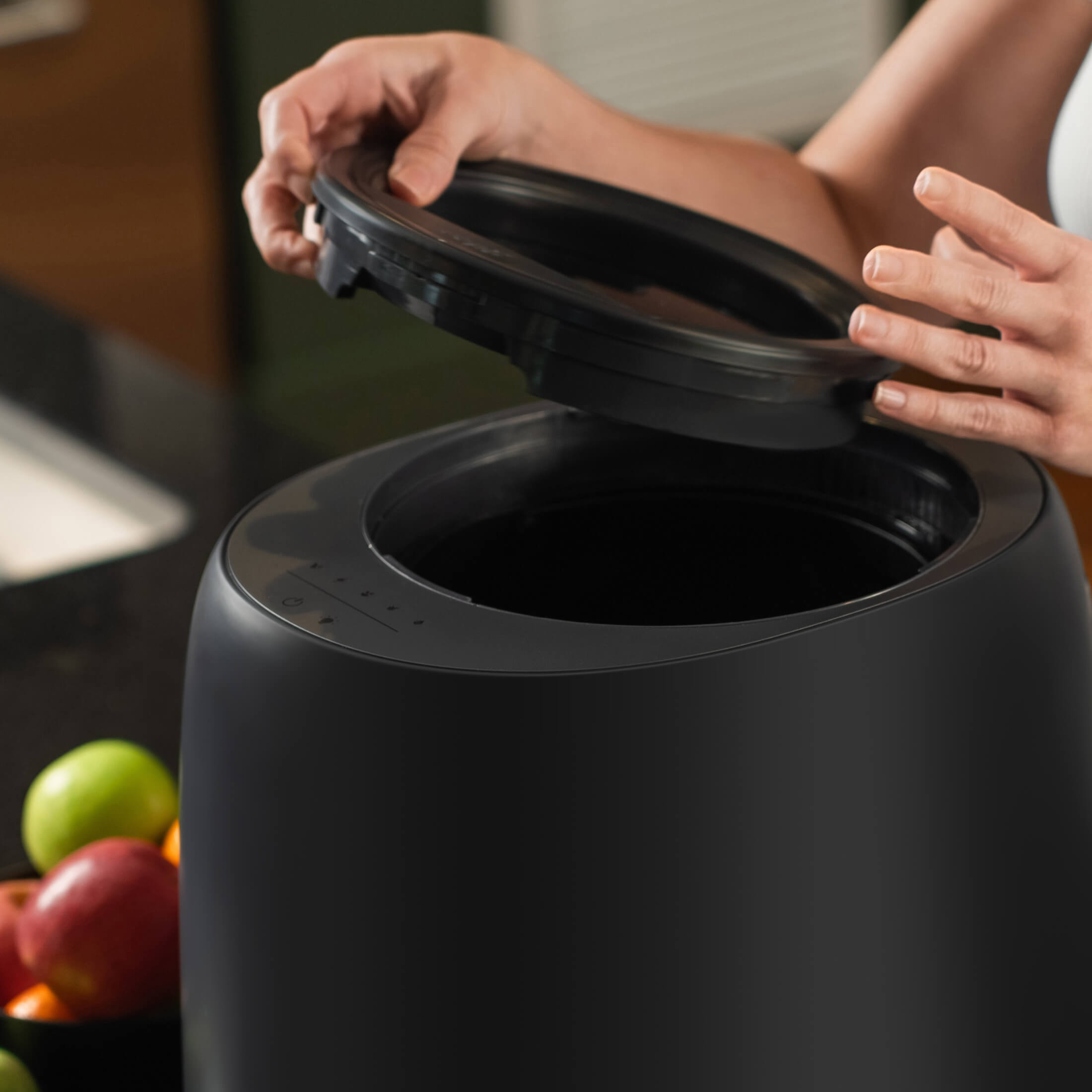 Vego Kitchen Composter